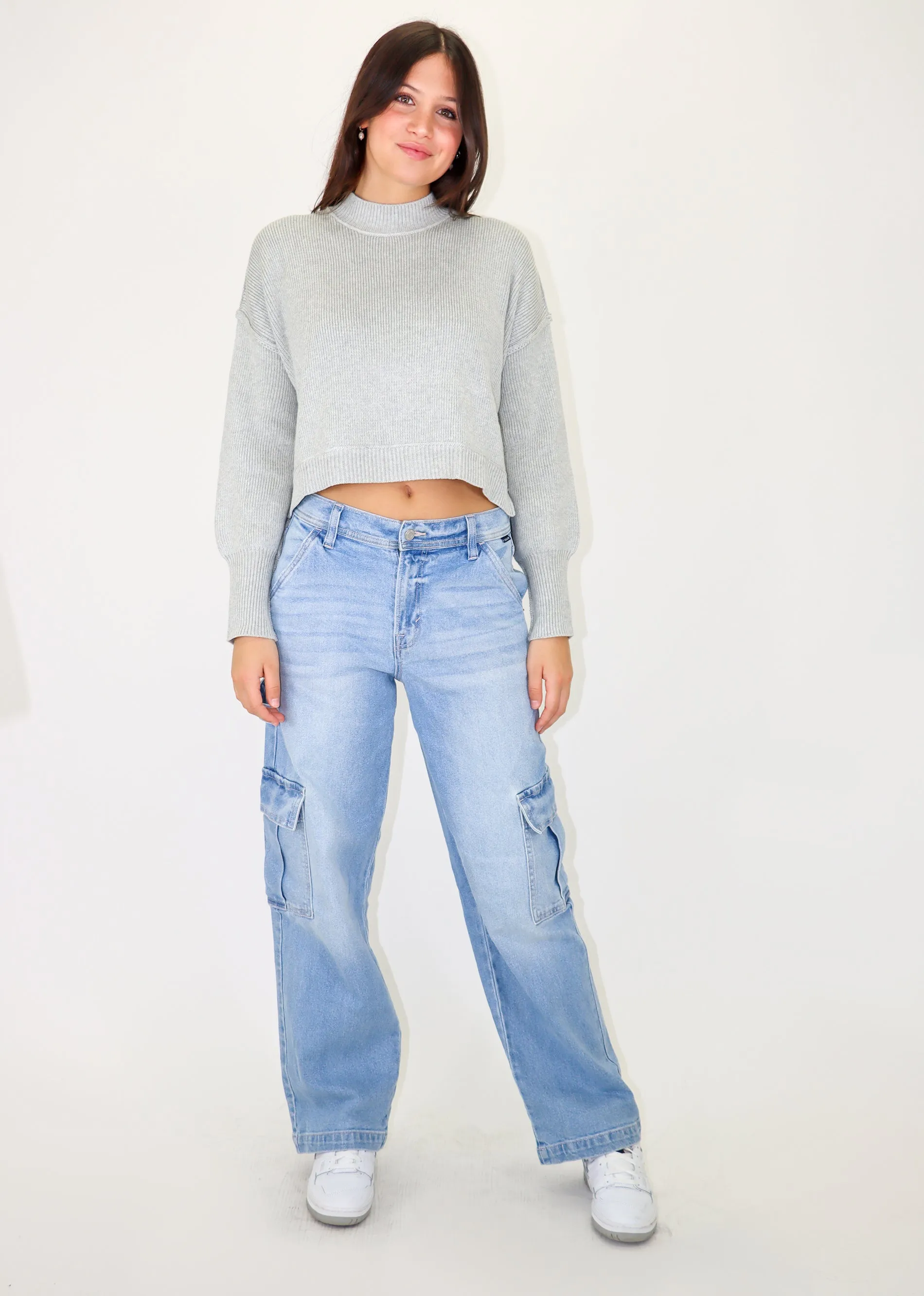 Energy Low Rise Cargo Jeans ★ Light Wash