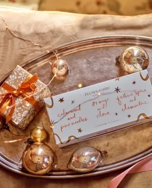 Plum and Ashby Festive Votive Set