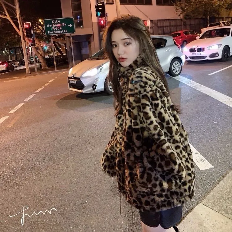 Winter Leopard Print Jacket Women's Stand collar Warm Parkas Outwear 2022 New Autumn Winter Korean Female Loose Faux Fur Coats