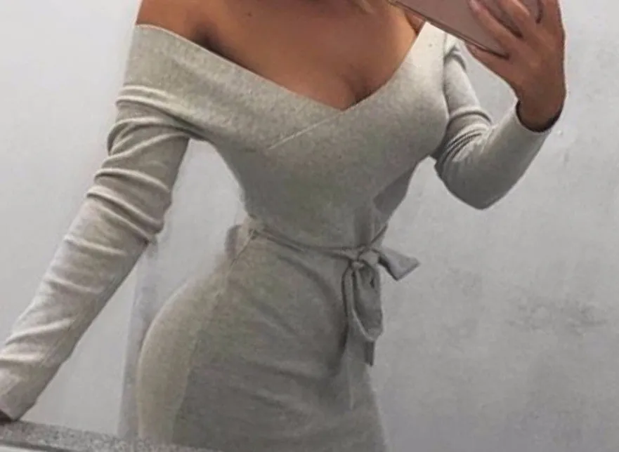 Women's Deep V-Neck Long Sleeve Knitted Mini Dress